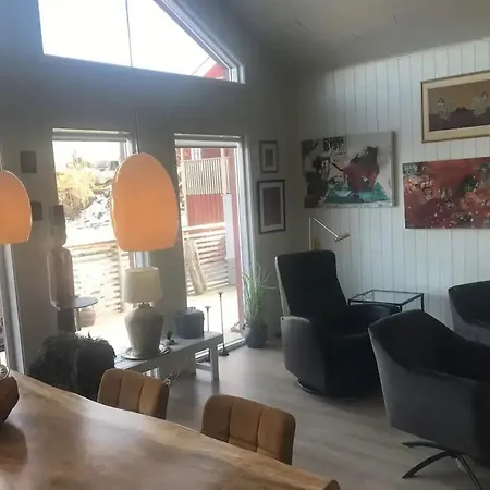 Amazing Waterfront Rorbu Tatil Evi Stamsund