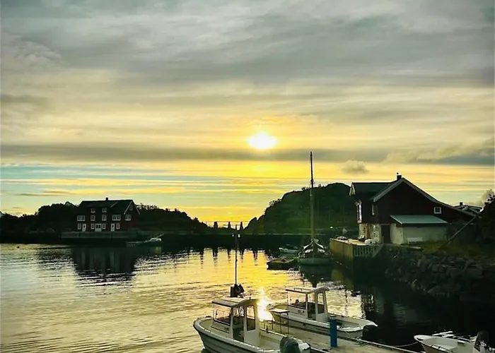 Amazing Waterfront Rorbu 別荘 スタムスンド